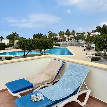 Peaceful Cyprus Beach, Pool Sunsets Hébergement de vacances